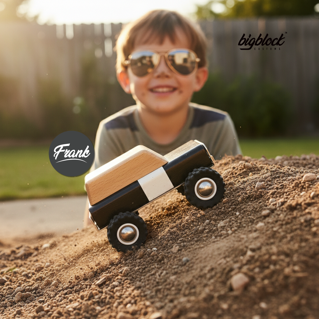 Frank | Bronco Special Wooden Truck – Classic Wooden Collector Car
